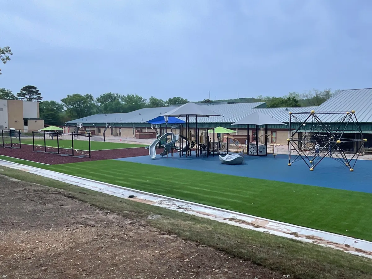 oaklawn-stem